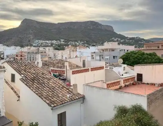 Vista exterior de Edifici en venda en Calpe / Calp
