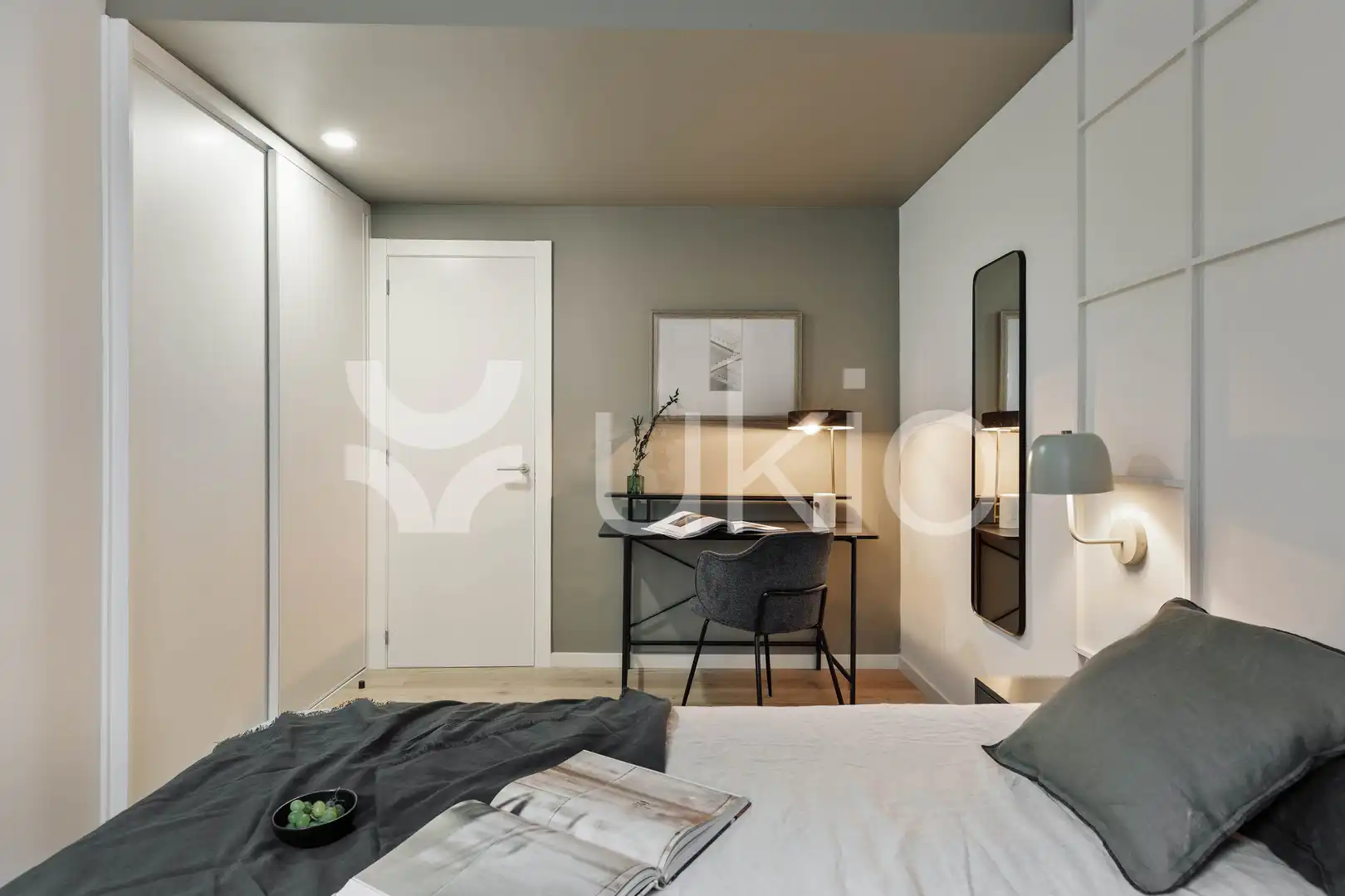 Bedroom of Apartments for rent in Barcelona  with Air Conditioner, Heating and Terrace
