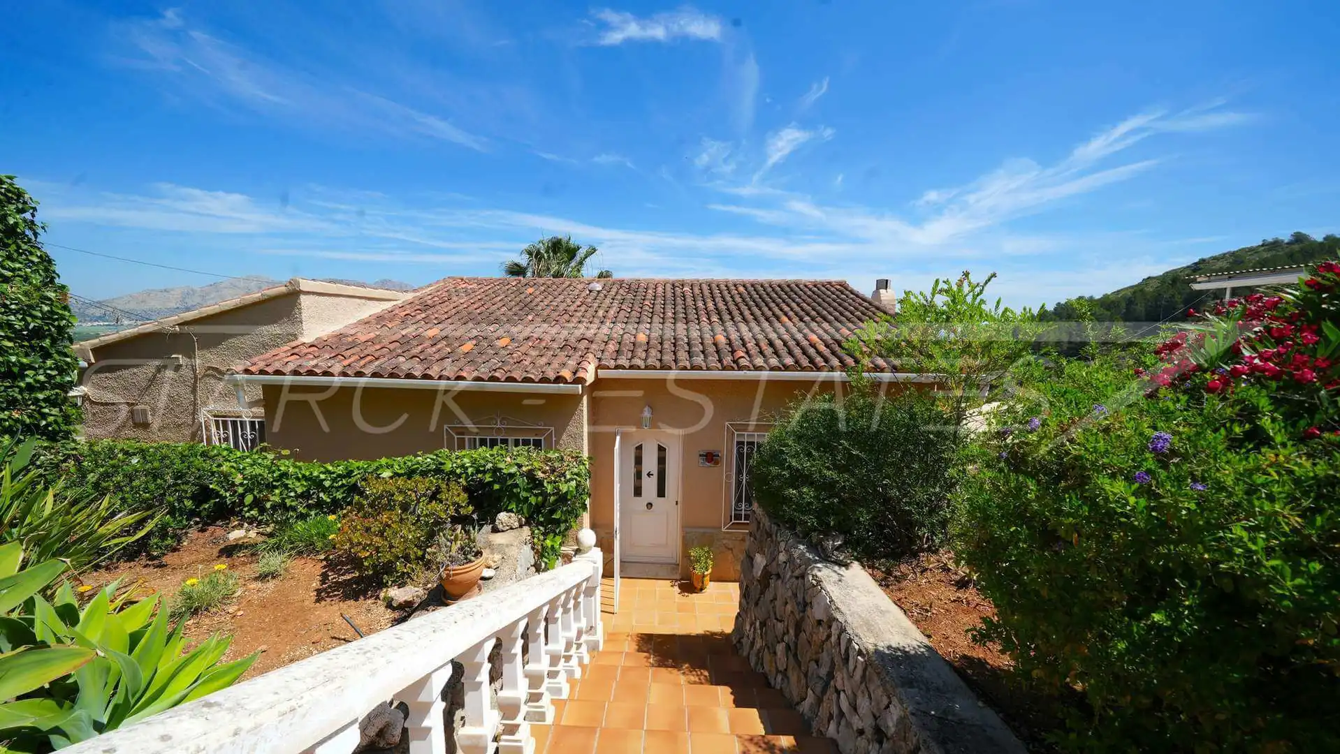 Vista exterior de Casa o xalet en venda en Benidoleig amb Aire condicionat i Piscina