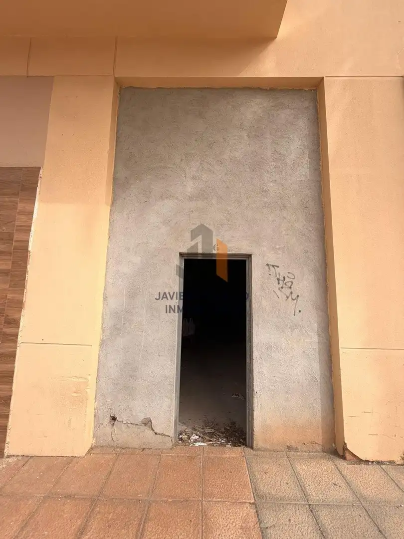 Local comercial en venta en Urbanización Santa Rosa, imagen 4