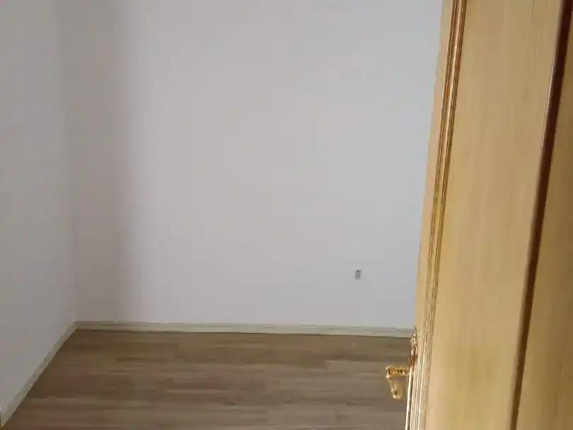 Habitación de Piso de alquiler en Vitoria - Gasteiz con Amueblado y Balcón