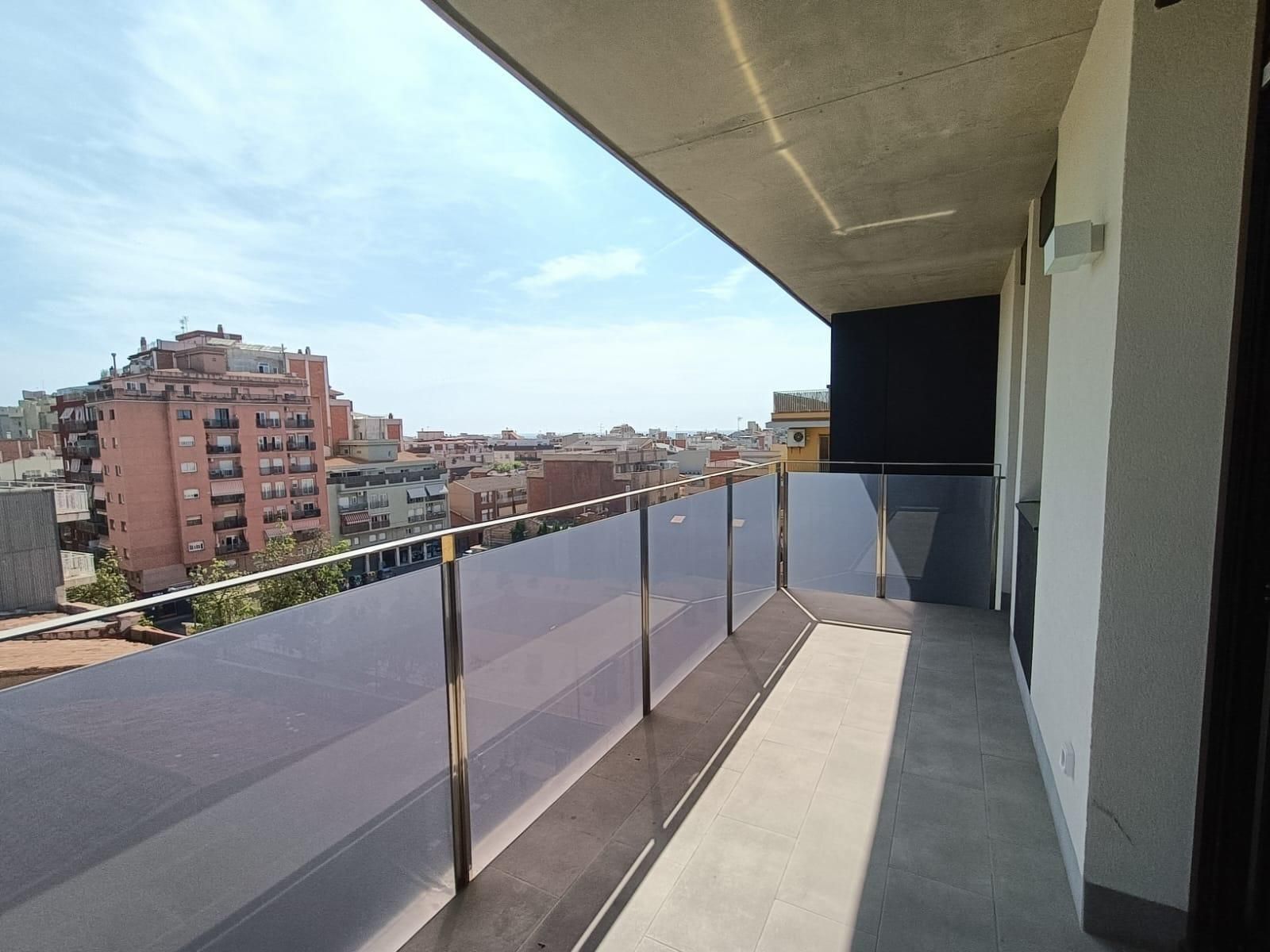 Terrassa de Pis de lloguer en Badalona amb Aire condicionat, Parquet i Terrassa