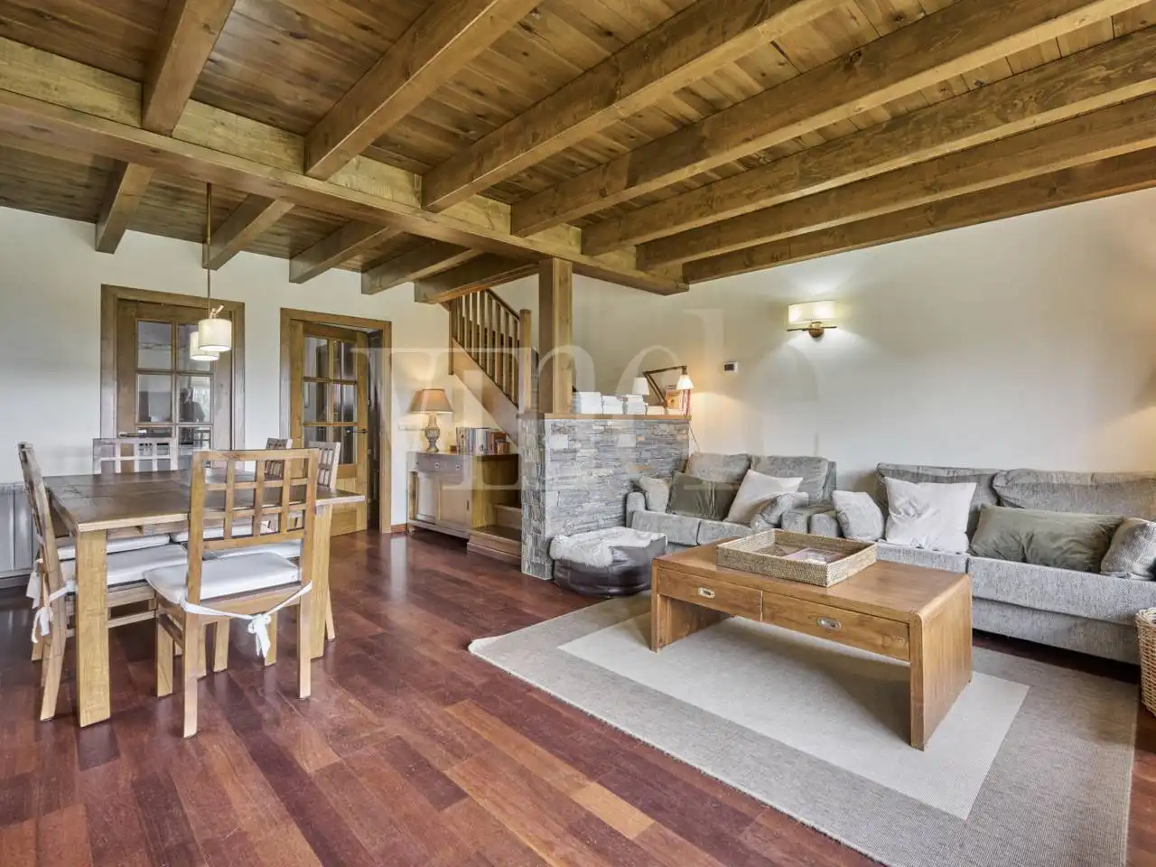 Sala de estar de Casa adosada en venta en Guils de Cerdanya con Calefacción, Parquet y Terraza