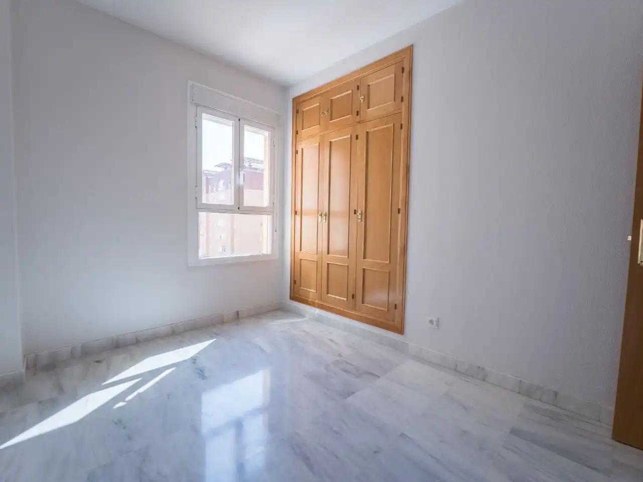 Wohnung mit Garten zum Verkauf in Avenida José Laguillo 29, imagen 17
