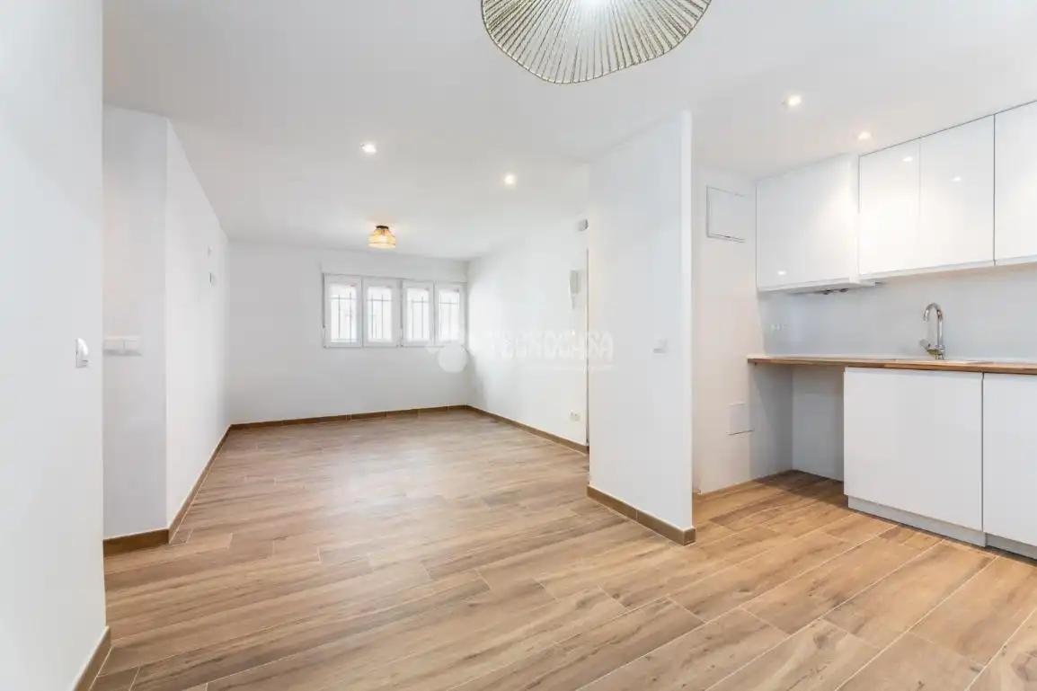 Living room of Flat for sale in Madrid