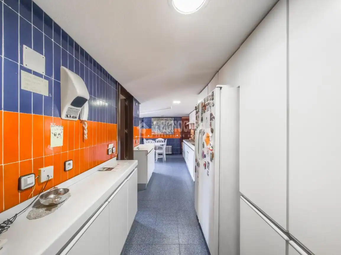 Küche von Wohnung zum Verkauf in Madrid mit Heizung, Terrasse und Abstellraum