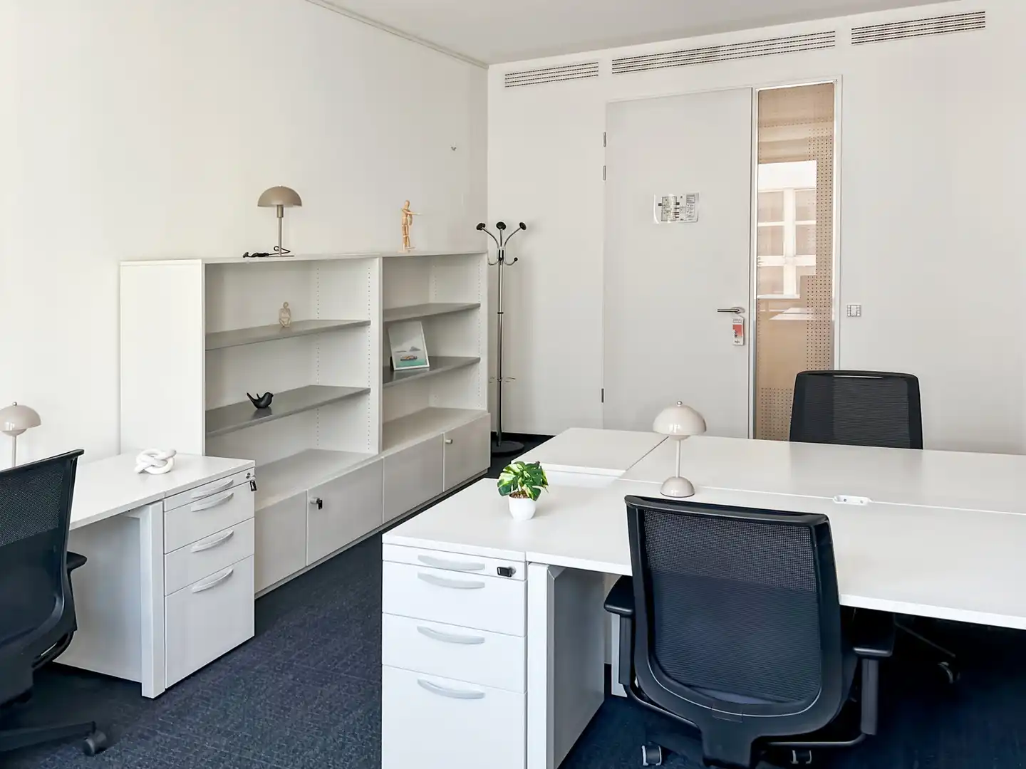 Bureau avec ascenseur à louer à Calle Sierpes 48 48