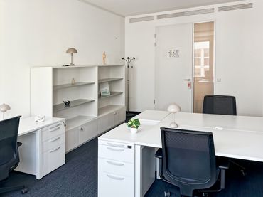 Bureau avec ascenseur à louer à Calle Sierpes 48 48