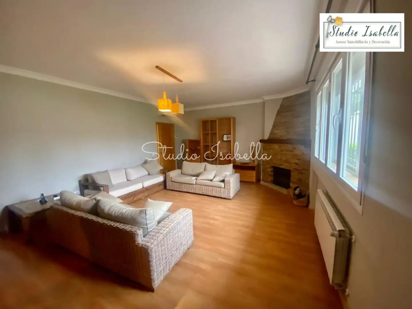 Sala d'estar de Casa o xalet en venda en Nambroca amb Aire condicionat, Calefacció i Jardí privat