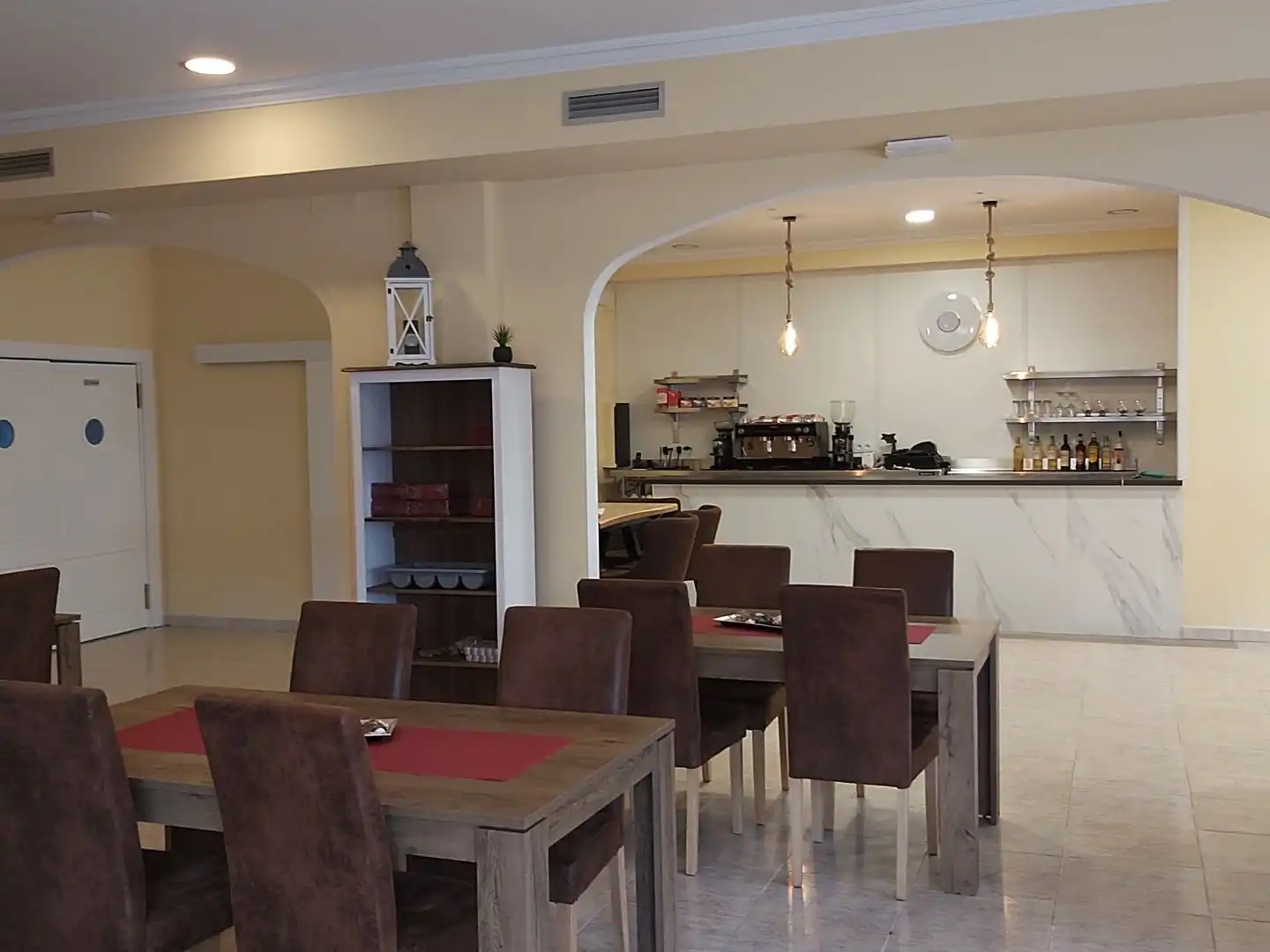 Local comercial en alquiler en Avinguda del Marquès de Benicarló 18, imagen 3