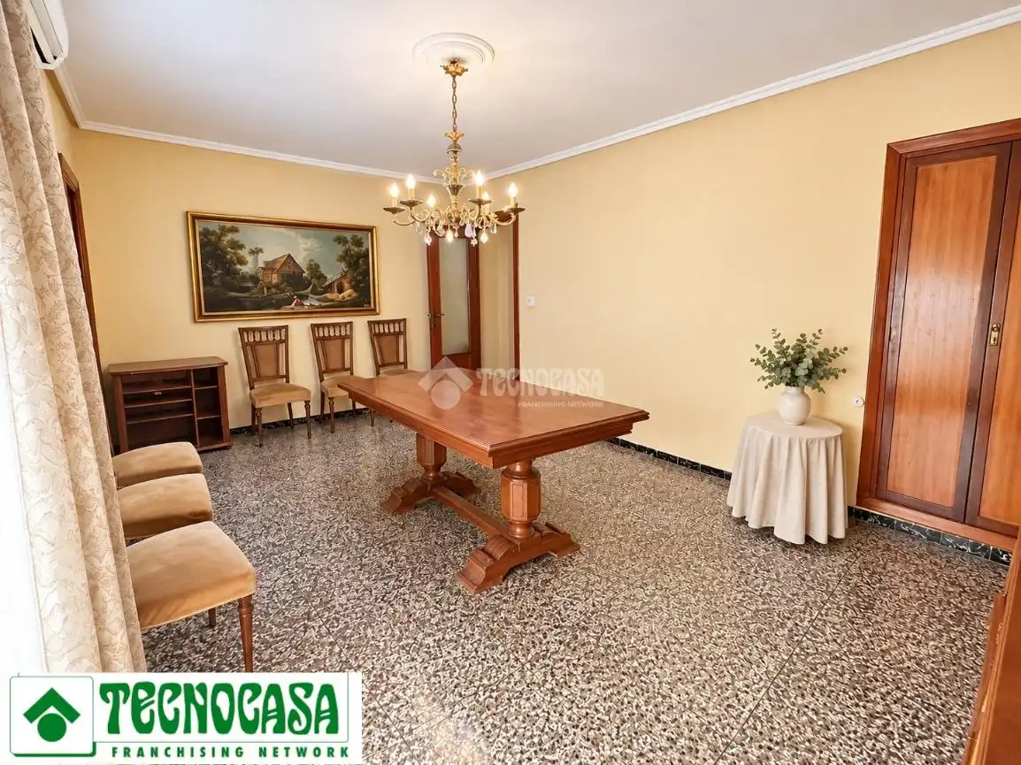 Menjador de Casa o xalet en venda en Manises amb Aire condicionat, Calefacció i Terrassa