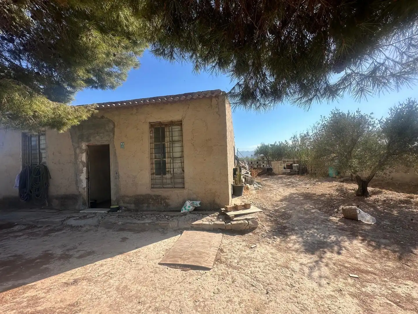 Houses for sale in Monóvar  / Monòver  with Air Conditioner, Private garden and Balcony