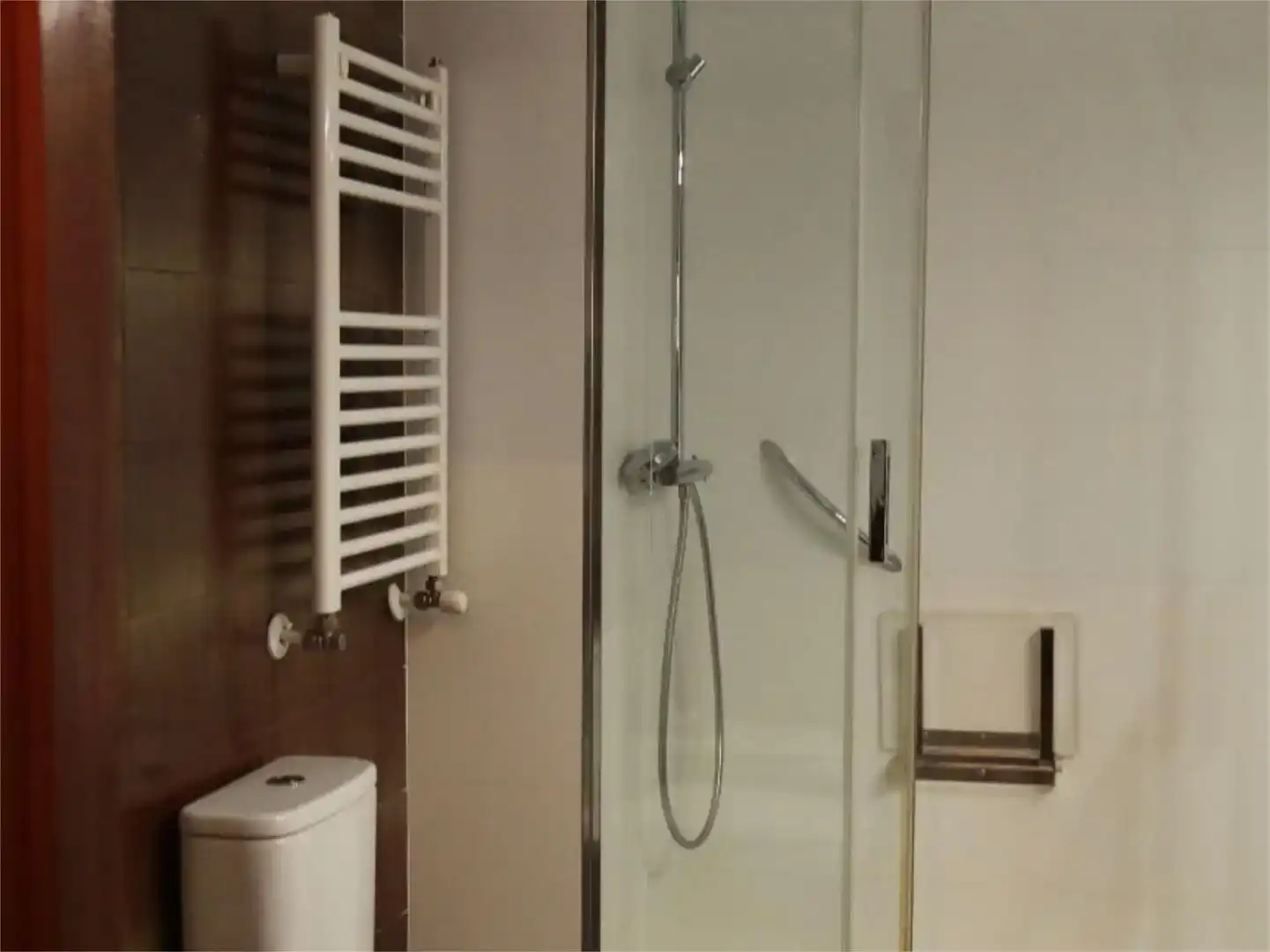 Badezimmer von Wohnung zur Miete in Santander