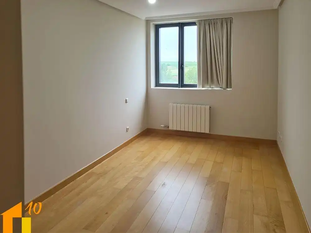 Habitación de Piso de alquiler en Burgos con Calefacción y Trastero