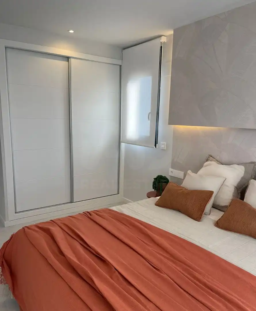 Habitación de Piso en venta en Els Poblets con Aire acondicionado, Calefacción y Terraza