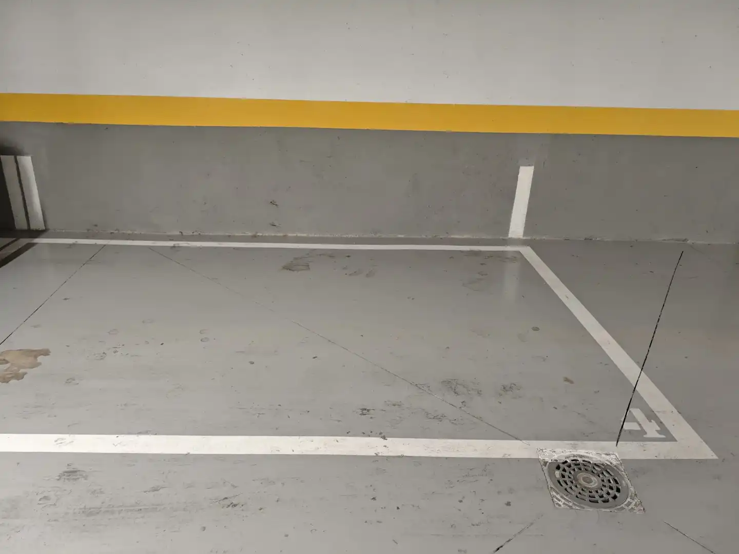 Parkplatz von Garage zur Miete in Barrio de Salamanca