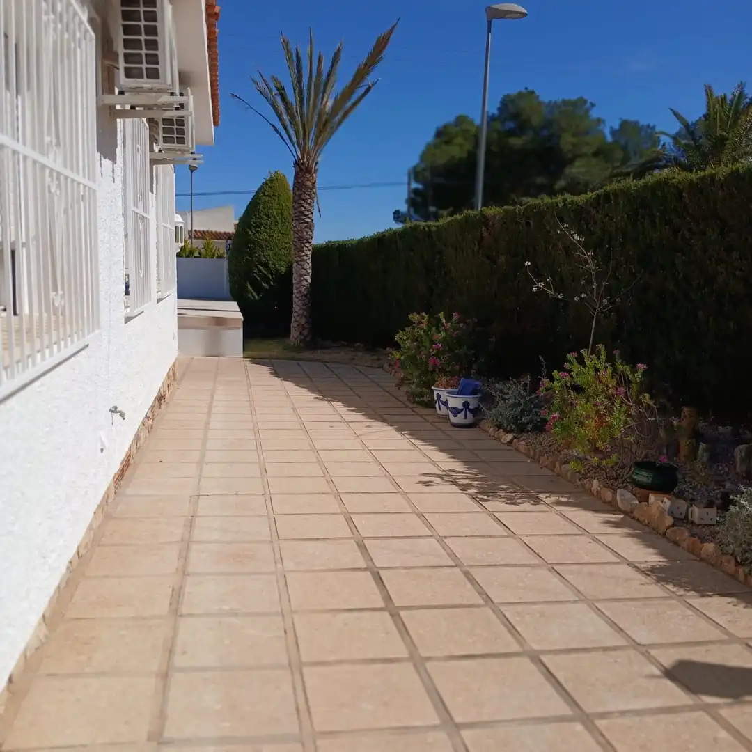 Jardín de Casa o chalet en venta en La Nucia con Aire acondicionado, Calefacción y Jardín privado