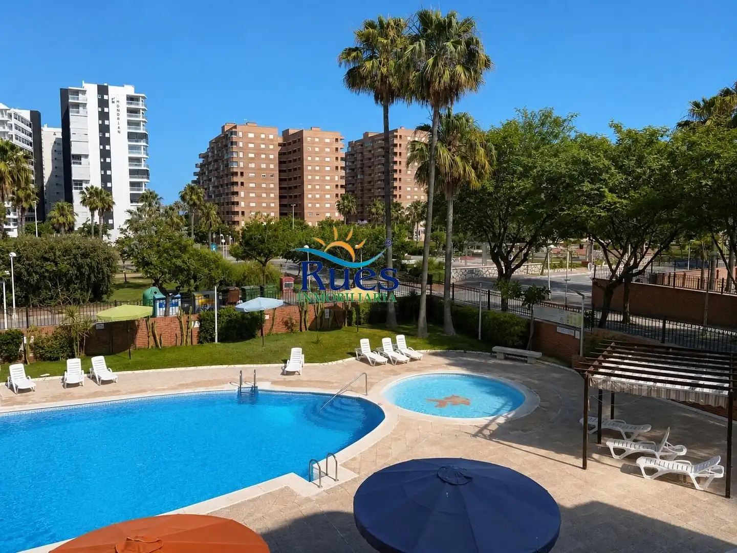 Piso con piscina en venta en Avenida CENTRAL, imagen 35