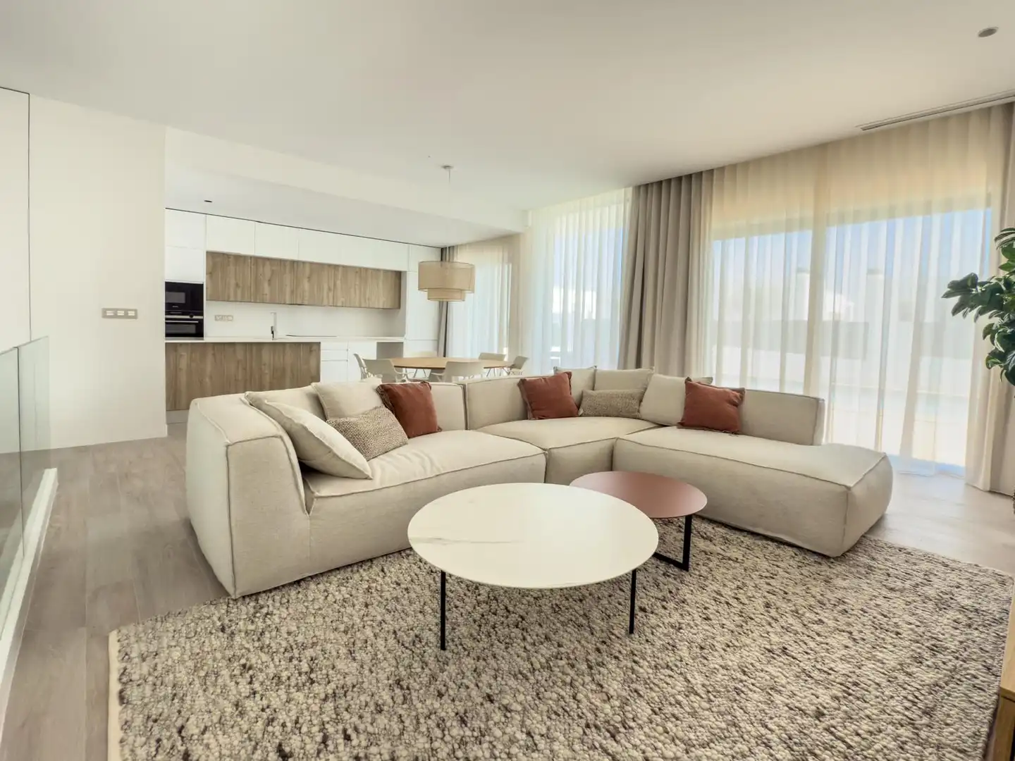 Sala de estar de Casa o chalet de alquiler en Finestrat con Aire acondicionado, Calefacción y Jardín privado