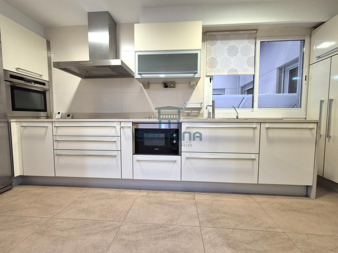 Kitchen of Flat to rent in Ourense Capital   with Heating