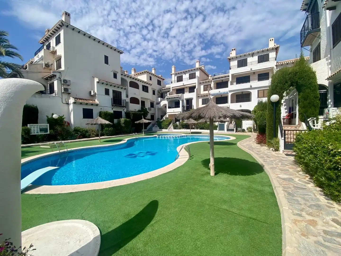 Vista exterior de Casa o xalet en venda en Orihuela