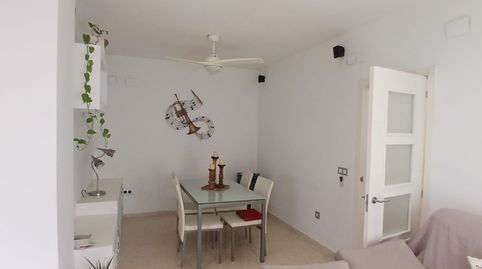 Foto 3 de Piso en venta en Calle Doctor Hermosilla Molina, Colores - Entreparques, Sevilla Capital