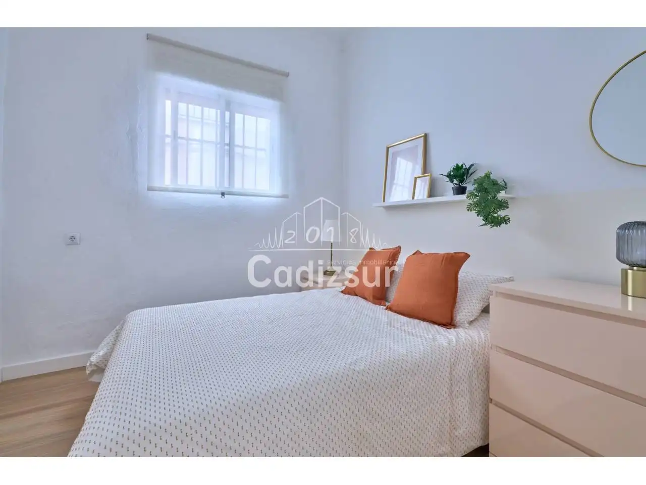 Habitación de Piso en venta en Cádiz con Trastero y Amueblado