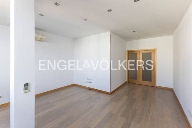 Apartamento en Alquiler en Calle del Doctor Esquerdo en Niño Jesús