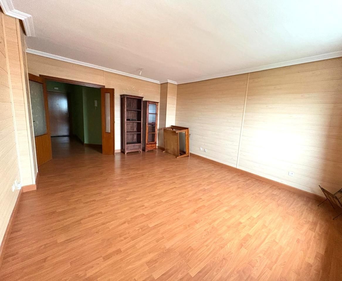 Sala d'estar de Pis en venda en Cáceres Capital