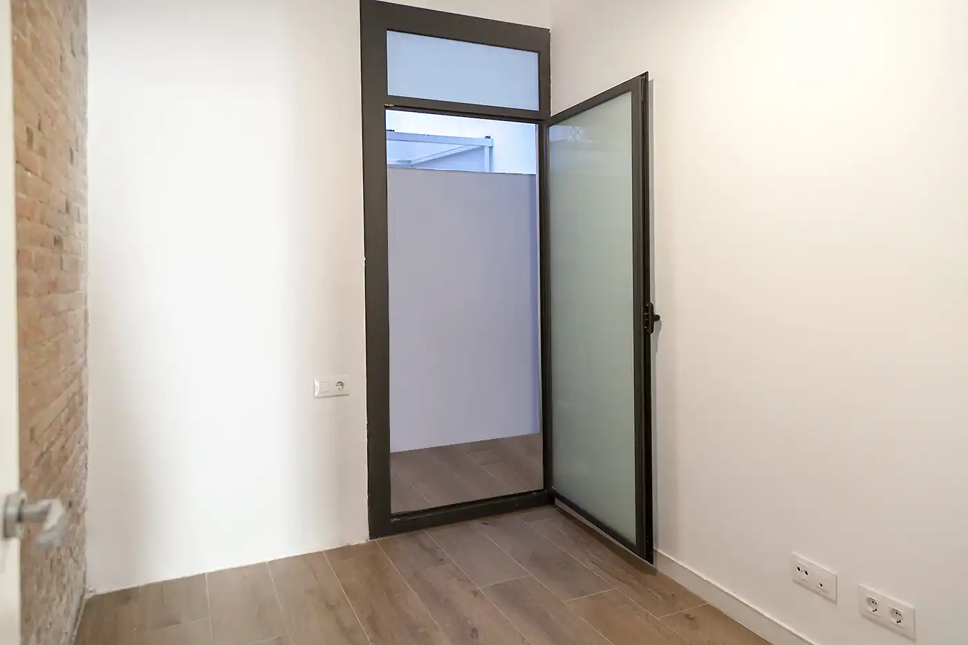 Planta baixa en venda en Cornellà de Llobregat amb Calefacció