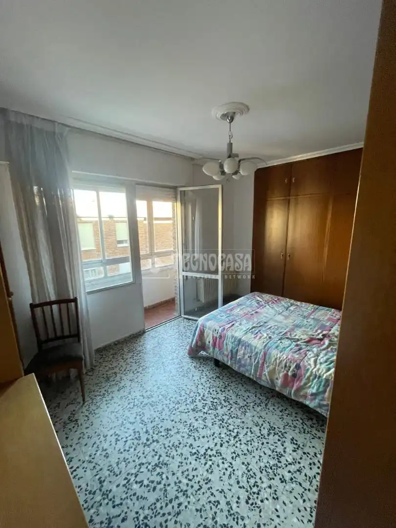 Habitación de Piso de alquiler en Palencia con Balcón