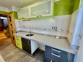 Cuina de Casa o xalet en venda en Onzonilla amb Calefacció, Parquet i Terrassa