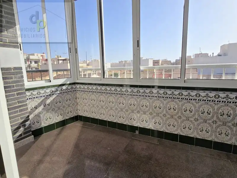 Piso con terraza en venta en Carrer Riu Xúquer 43