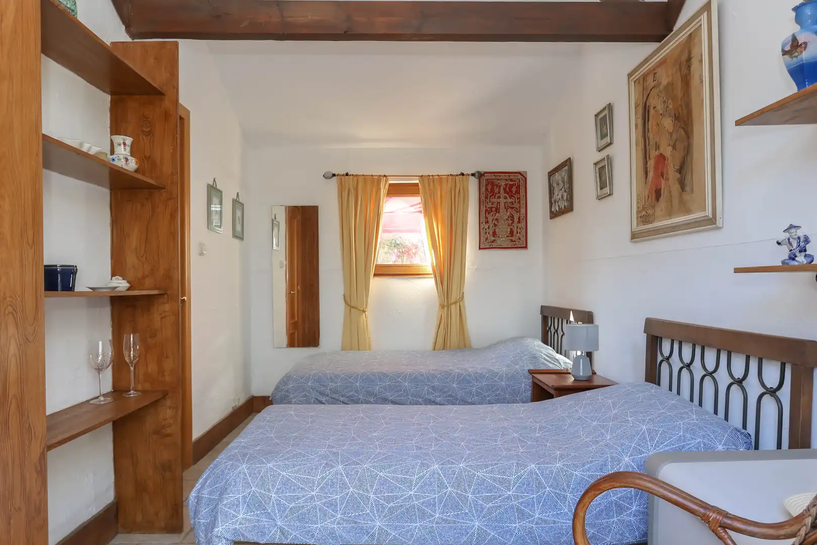 Houses for sale in Calle Luna, Monda