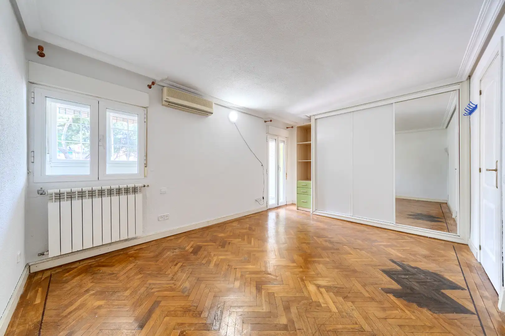 Casa adosada en venta en Madrid con Aire acondicionado, Calefacción y Terraza