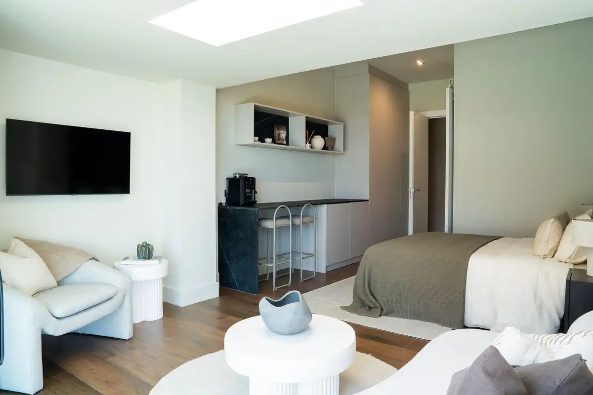 Dormitori de Casa o xalet en venda en Benahavís amb Aire condicionat, Jardí privat i Terrassa