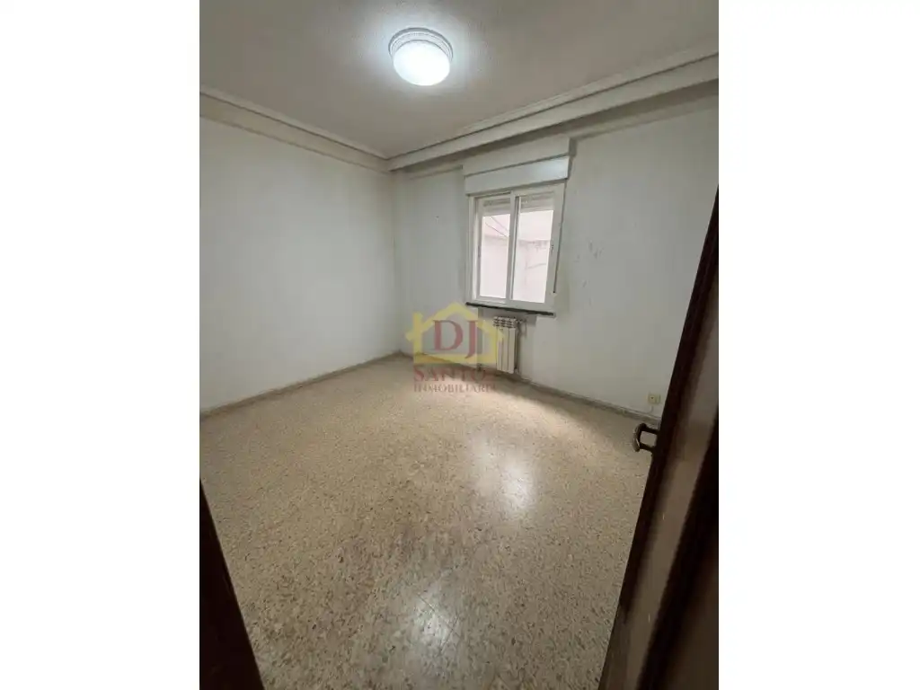 Schlafzimmer von Wohnung zum Verkauf in Salamanca