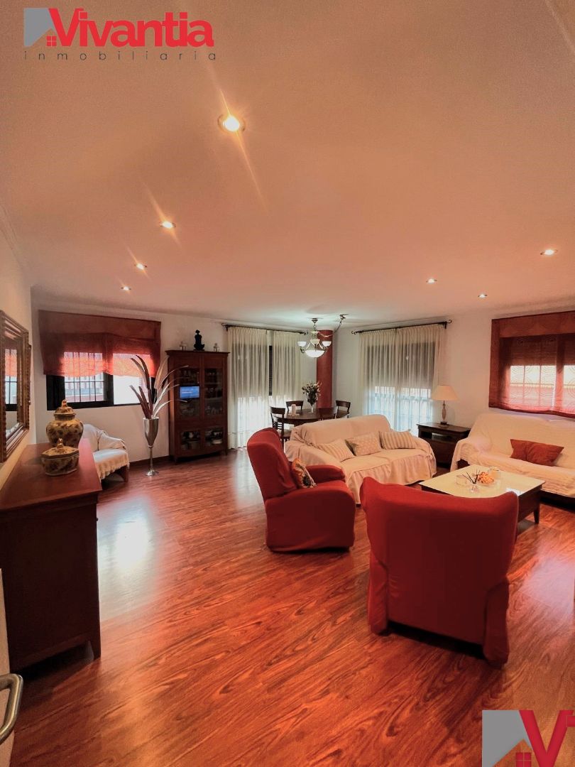 Sala d'estar de Pis en venda en Lorca amb Aire condicionat, Calefacció i Parquet