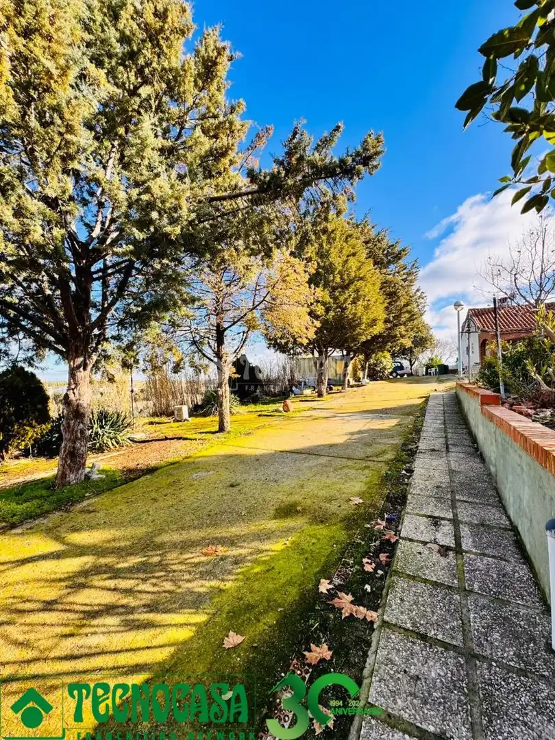 Vista exterior de Casa o chalet en venta en Albarreal de Tajo con Calefacción