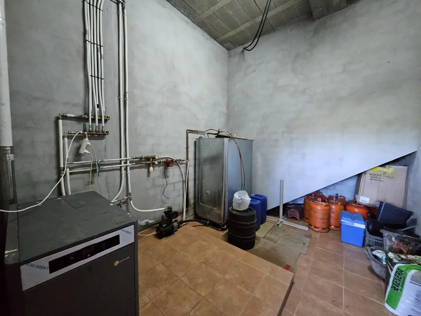 Country homes for sale in Allande
