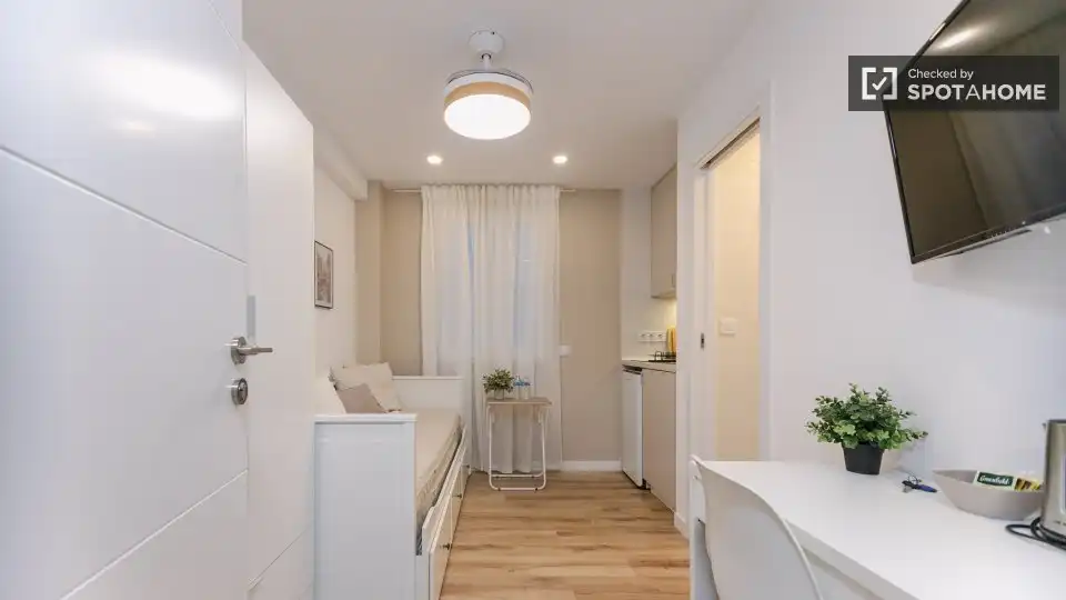 Flat to rent in Camins al Grau, imagen 2