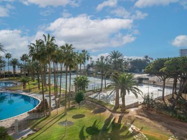 Pis amb balcó en venda a Playa Muchavista