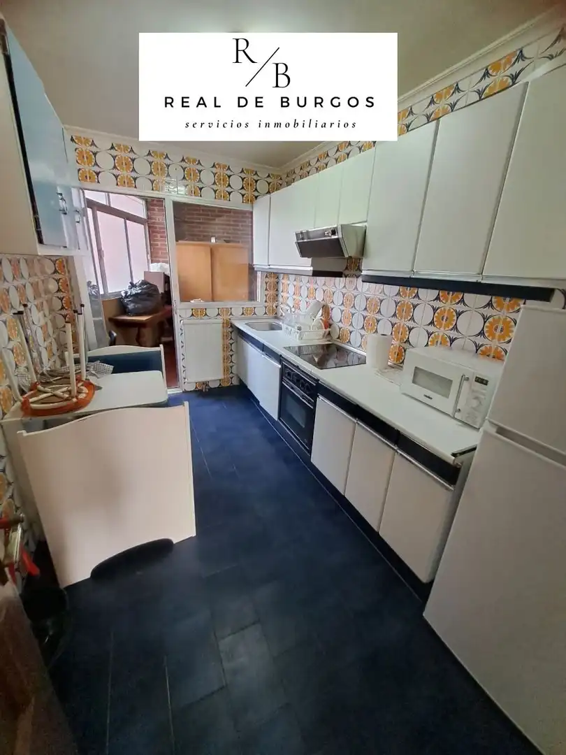 Kitchen of Flat for rent in Valladolid  with Heating, Terrace and Furnished