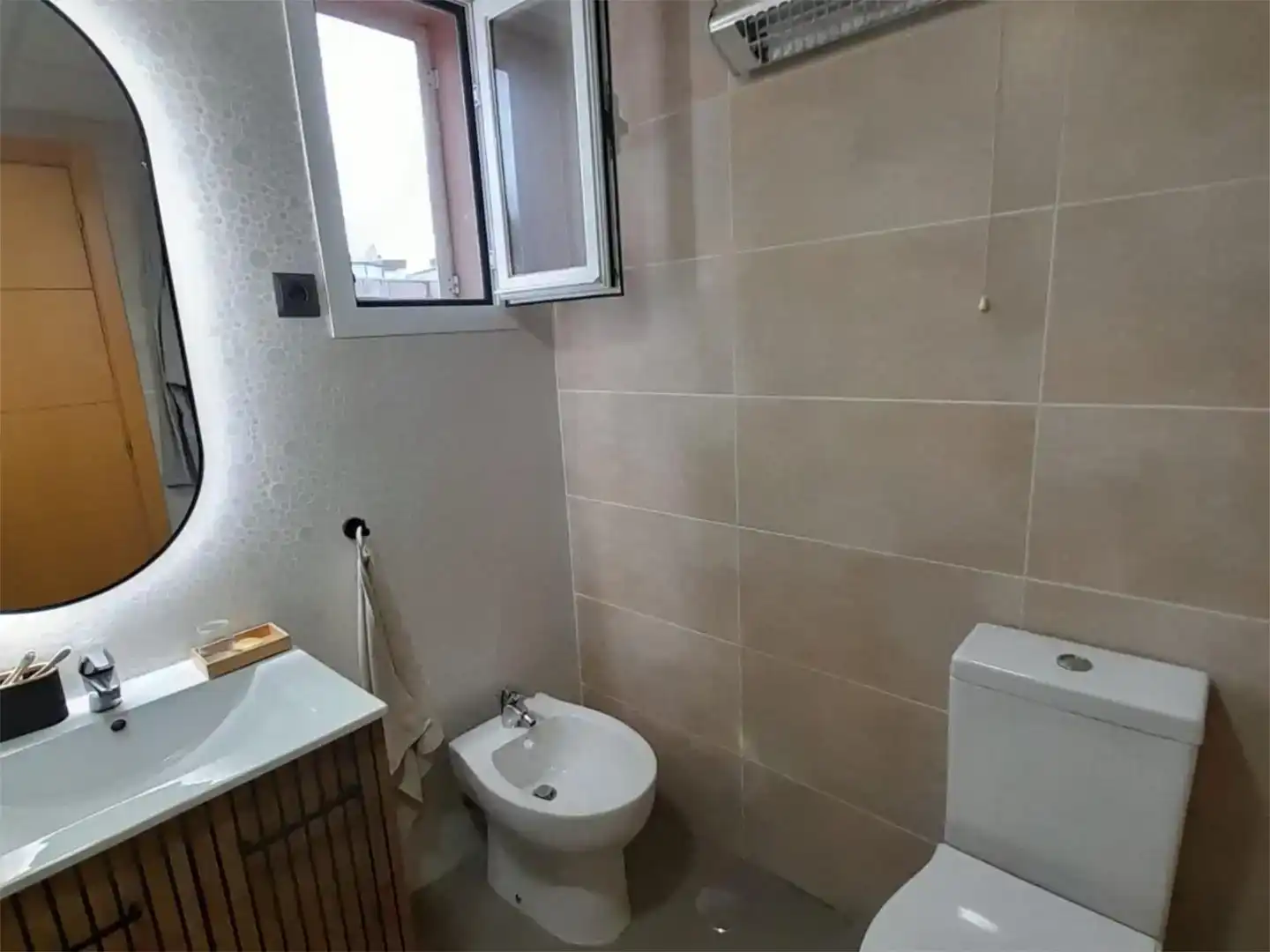 Bany de Pis de lloguer en Málaga amb Aire condicionat, Parquet i Piscina