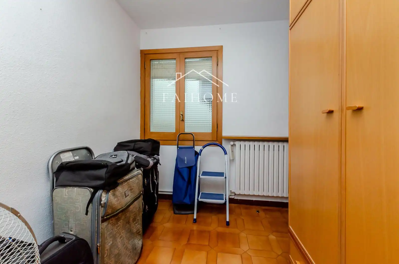Piso en venta en Sabadell con Calefacción, Parquet y Terraza
