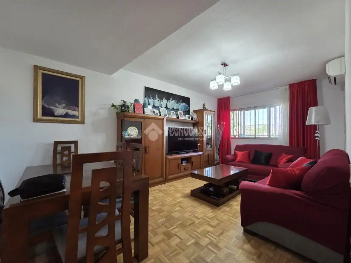 Sala de estar de Piso en venta en Velilla de San Antonio con Aire acondicionado, Calefacción y Amueblado
