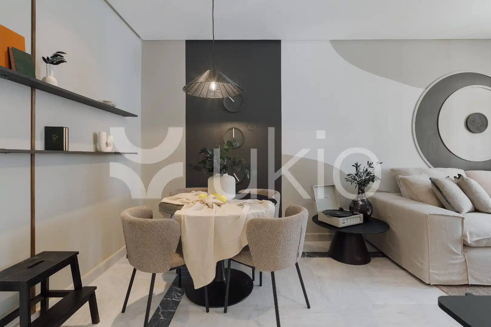 Comedor de Apartamento de alquiler en Madrid con Aire acondicionado, Calefacción y Amueblado