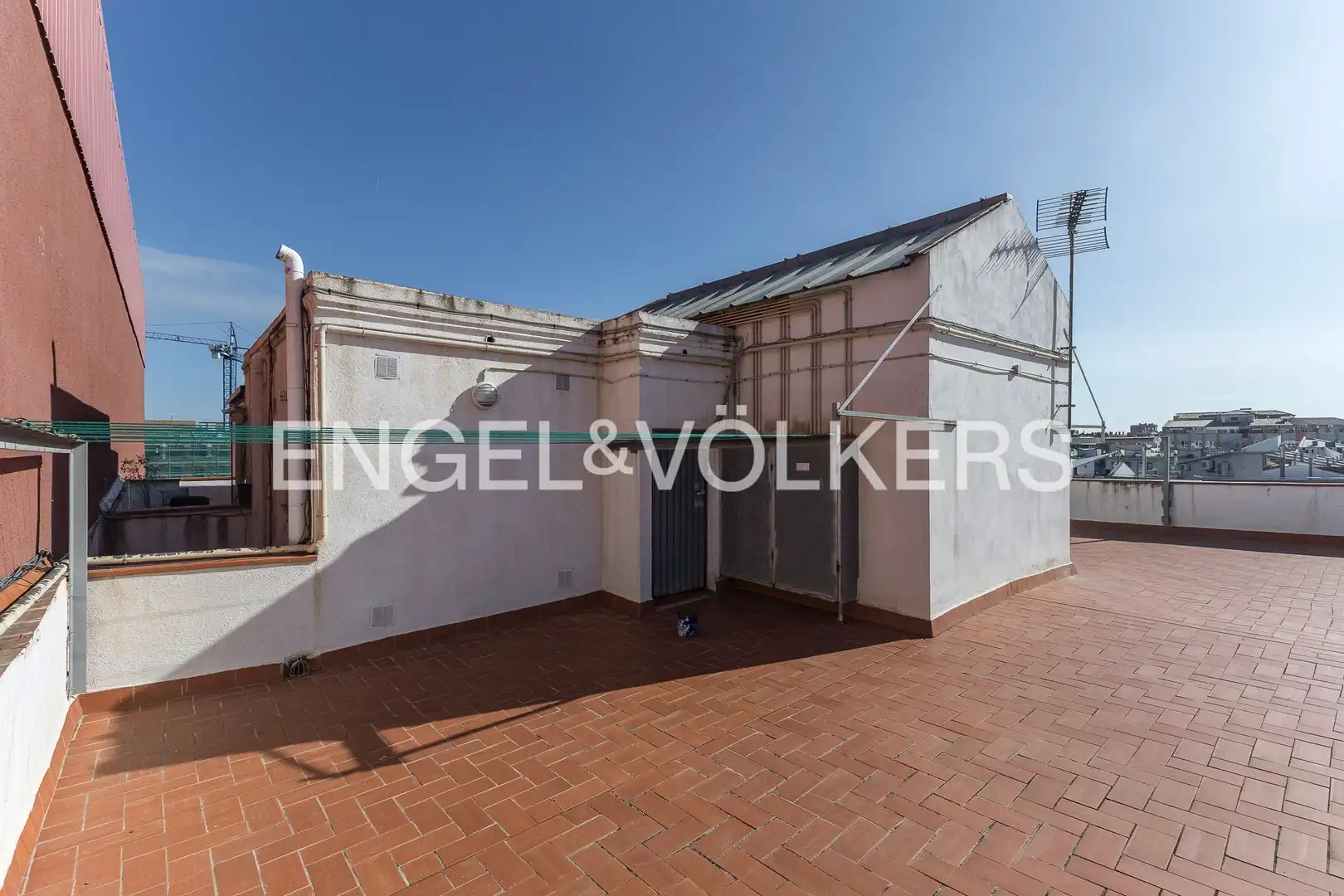 Exterior view of Flat for sale in Barcelona  with Air Conditioner, Heating and Terrace