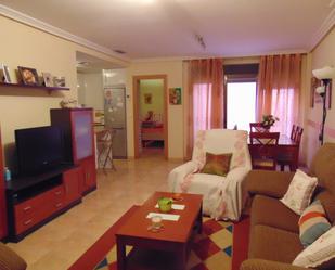Sala d'estar de Casa o xalet en venda en Tauste amb Aire condicionat, Terrassa i Balcó