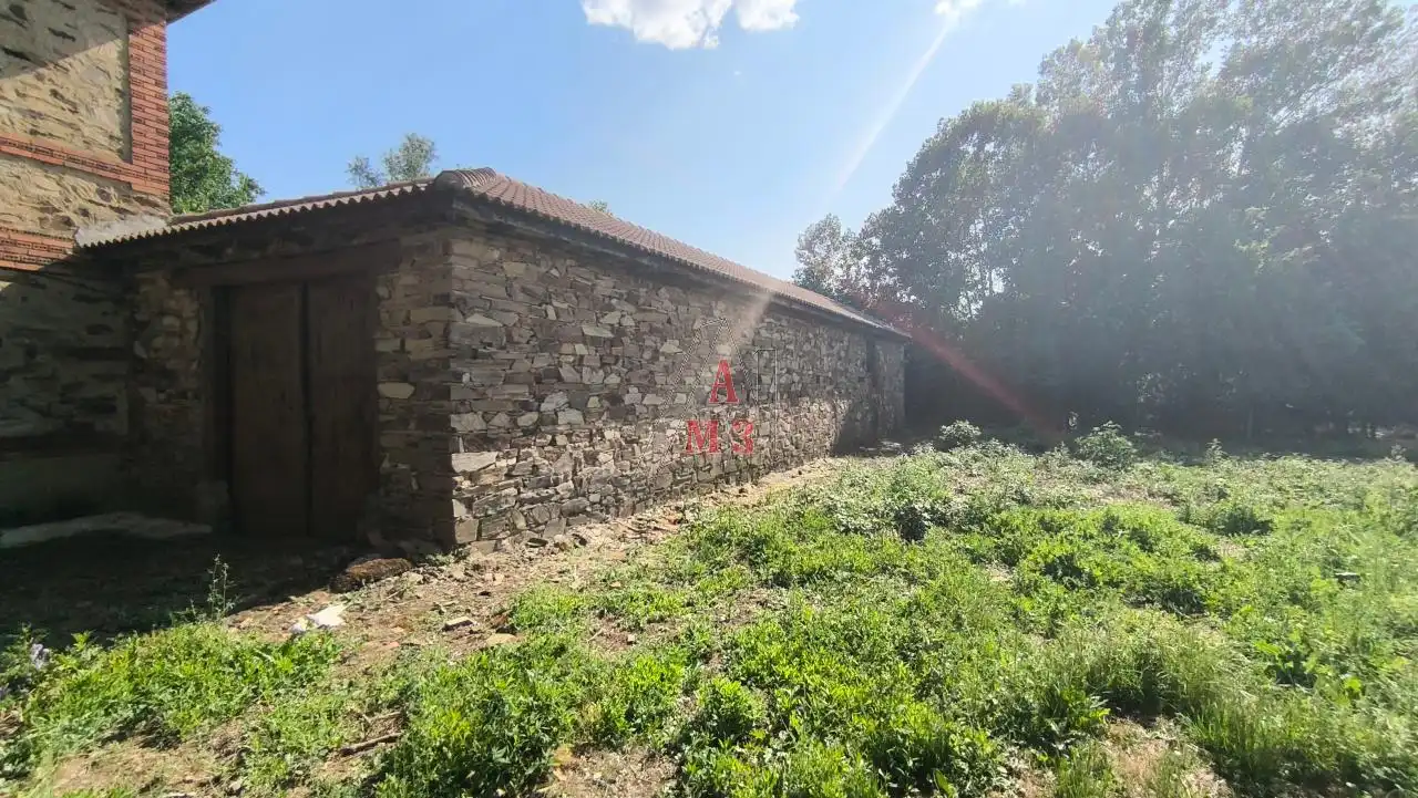 Vista exterior de Finca rústica en venta en La Bañeza  con Jardín privado y Trastero